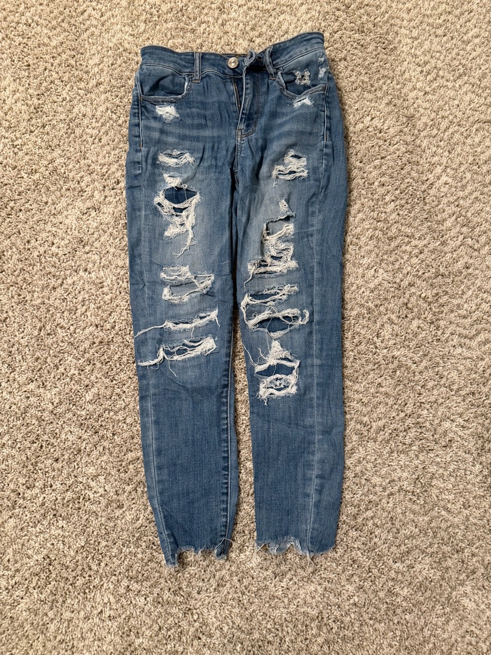 American Eagle Outfitters Women's Distressed Dark Blue Skinny Jeans